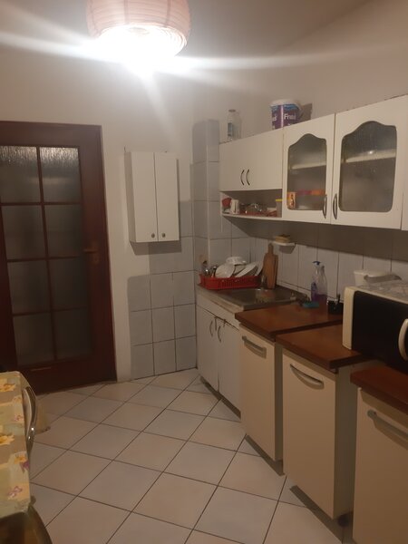 Aparatorii Patriei camera in apartament